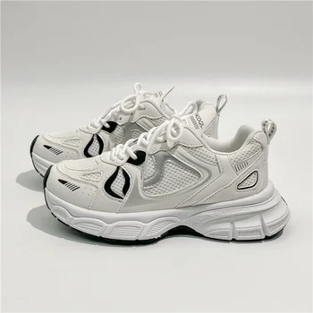2023 Нов дизайн Дамски вулканизирани обувки Дамски ежедневни обувки Ретро спортни обувки Мода Дишайте женски обувки Буци маратонки