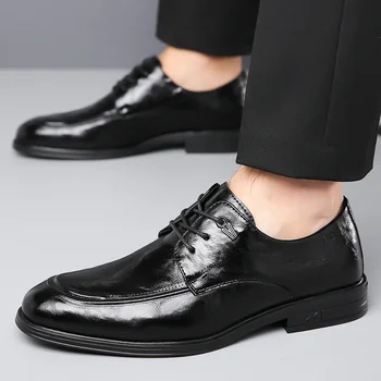 Fashion 2023 Висококачествени обувки за мъже с кръстосано обвързване на мъже Кожени ежедневни обувки Ново шиене Гореща продажба Кръгла Toe Мъжка рокля Обувка Zapatos