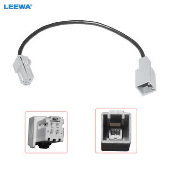 LEEWA Автомобилен аудио вход медии Тел за данни Оригинален щепсел мъжки към женски USB адаптер за Toyota Camry USB кабел #CA6895