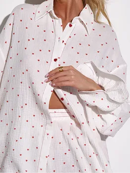 Дамски бутон надолу пижами комплект 2 парче сладък сърце печат къс ръкав ревера v-образно деколте риза и шорти Loungewear Pj Set