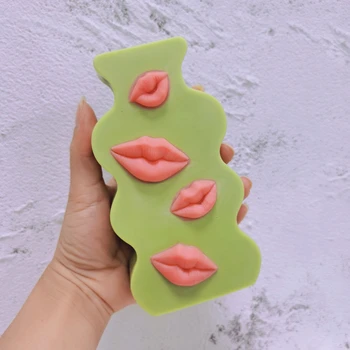 Най-новите 3D сладък Pucker Up устни Свещи Калъпи Kiss Lip Mouth силиконов мухъл за производство на свещи